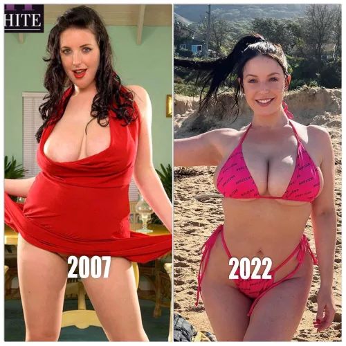 Angela White aging like fine wine 😍🍷