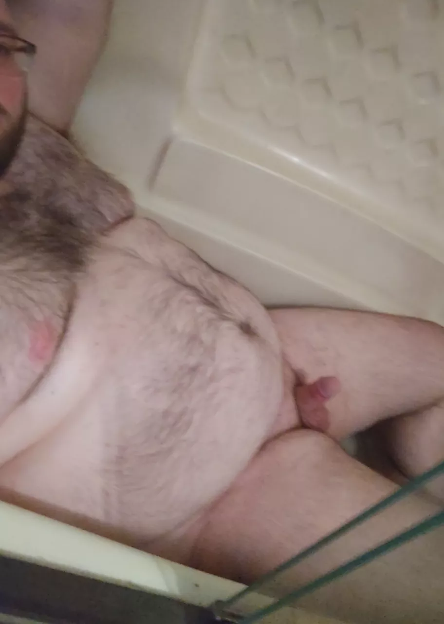 Another night, another hot bath in the hopes it'll help my back pain. Keep me company?