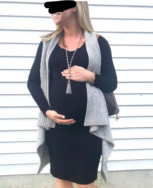 Another pregnant pic of me, by popular demand lol! This is a progress pic baby daddy wanted. Hubby spent over $100 on that dress!!! And baby daddy got to enjoy the view for free! 🤣🤣🤣