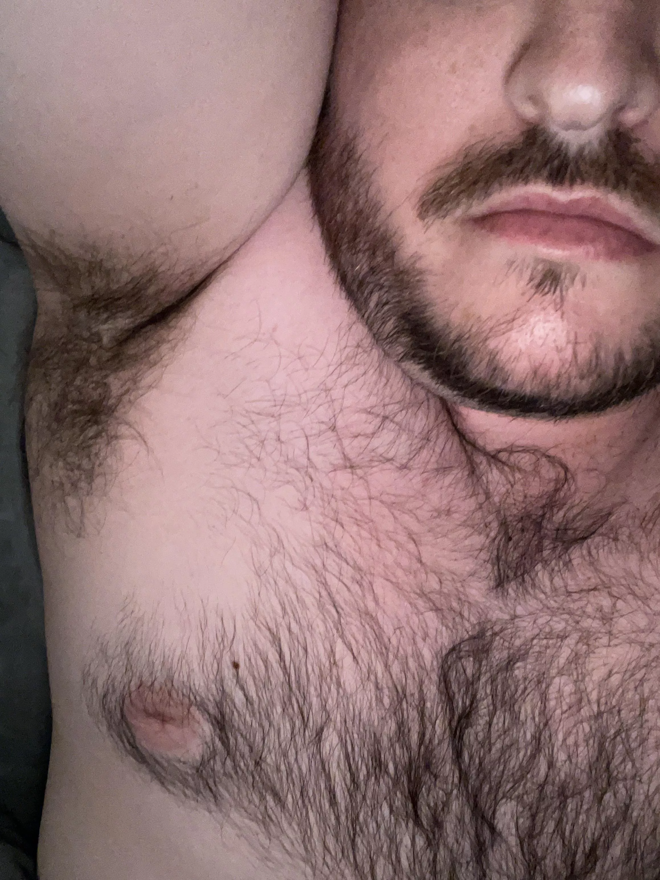 Any armpit whores on here? 🐽 👅