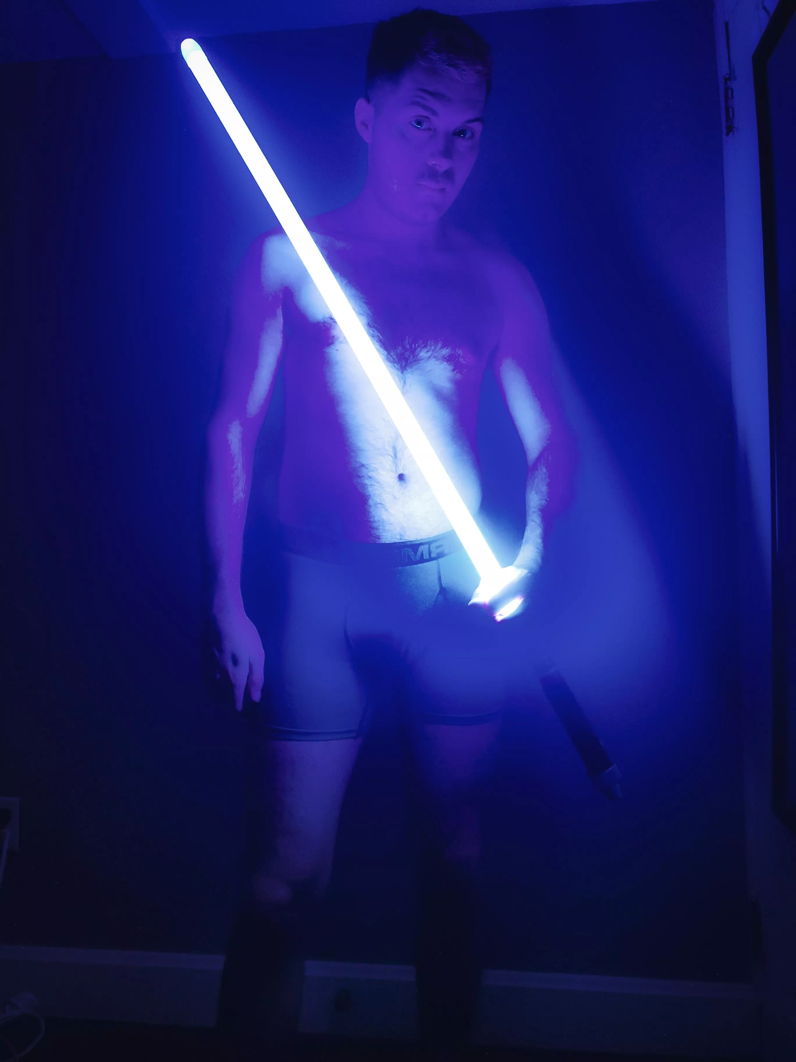 Any big star wars fans here? who's ready for Obi-Wan Kenobi!!! (also, yes, i technically cut my hand off in this picture 😆)