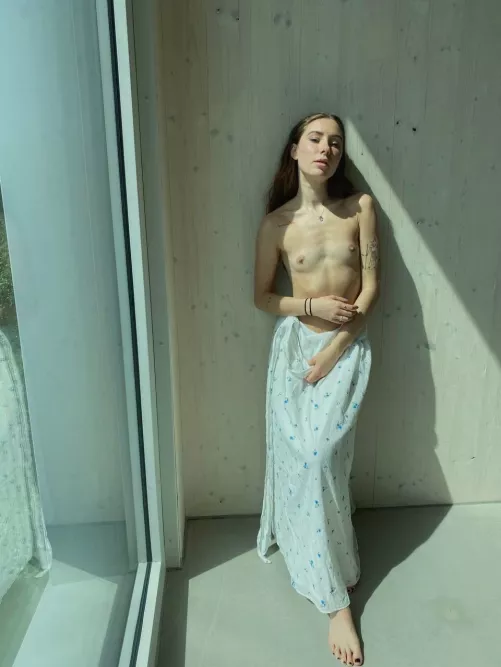 Any boobs lovers awake? This one’s for you