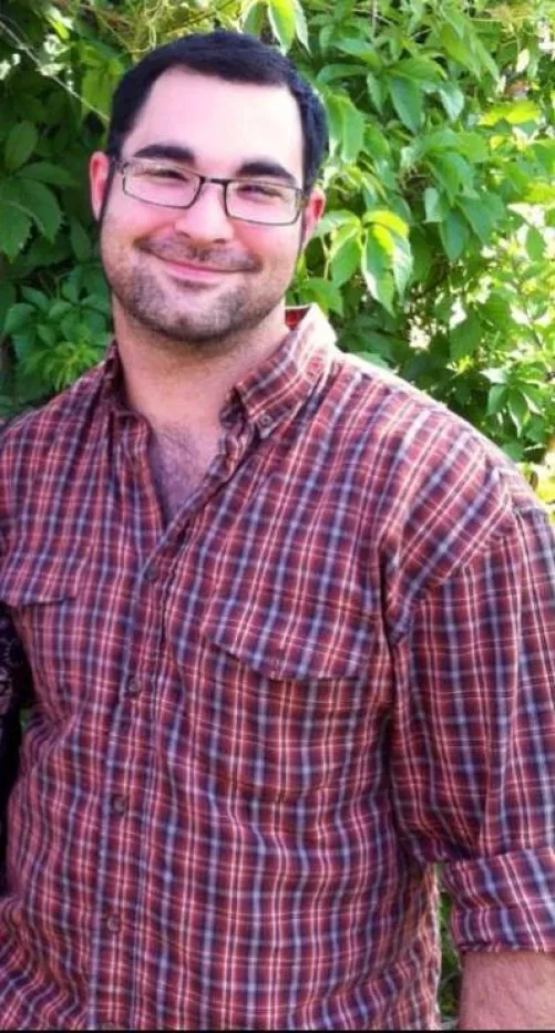 Any folks wanna play some PC Games?