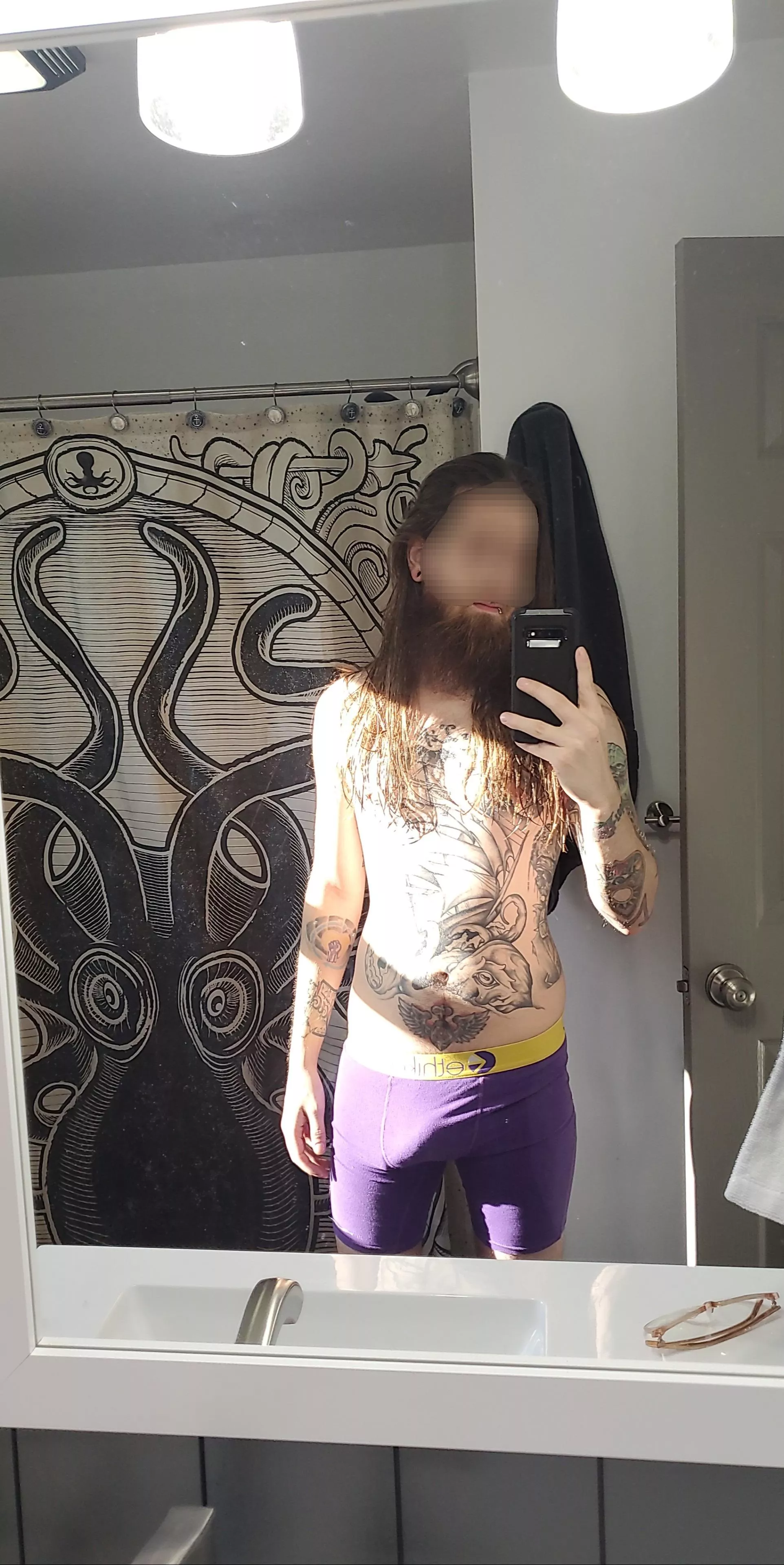 Any love for us skinny fellas? Any love for us skinny fellas?