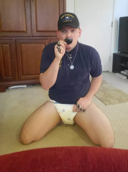 anybody else love to dress up while diapered? Here's my recent outfit, a baby cop 😚