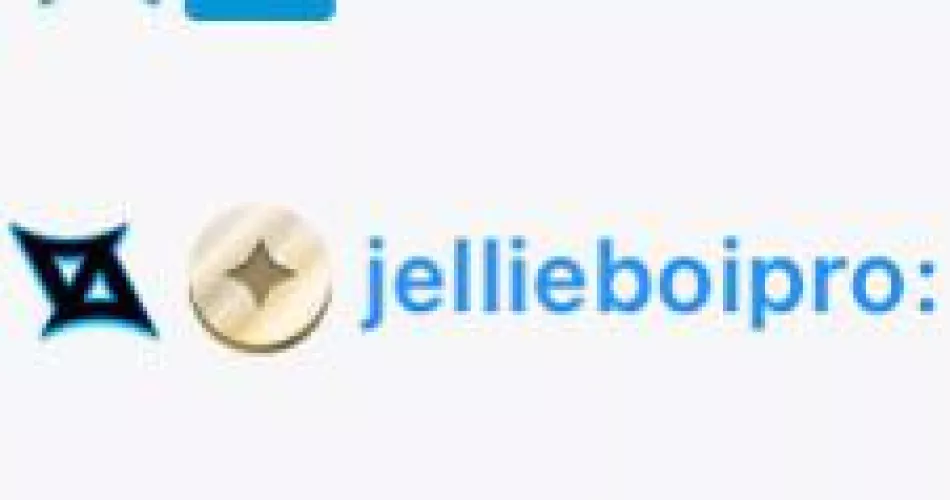 Anyone know what this gold chat badge is? I’ve got no clue where it came from, does it have something to do with moments?