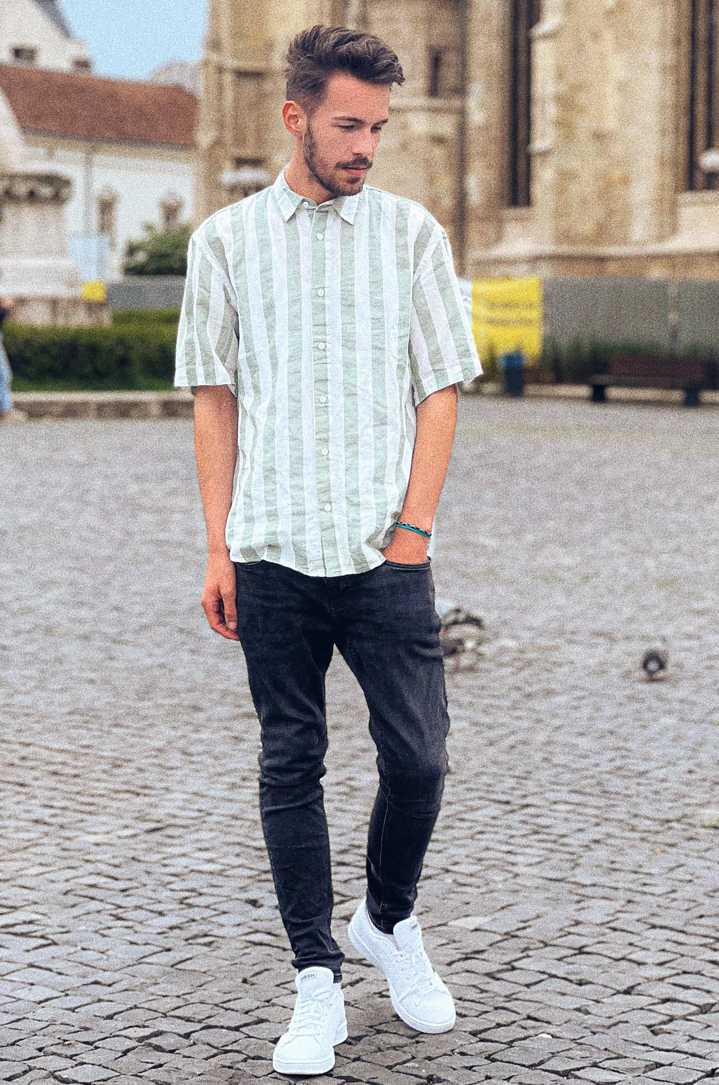 anyone looking for bromance? anyone looking for bromance?