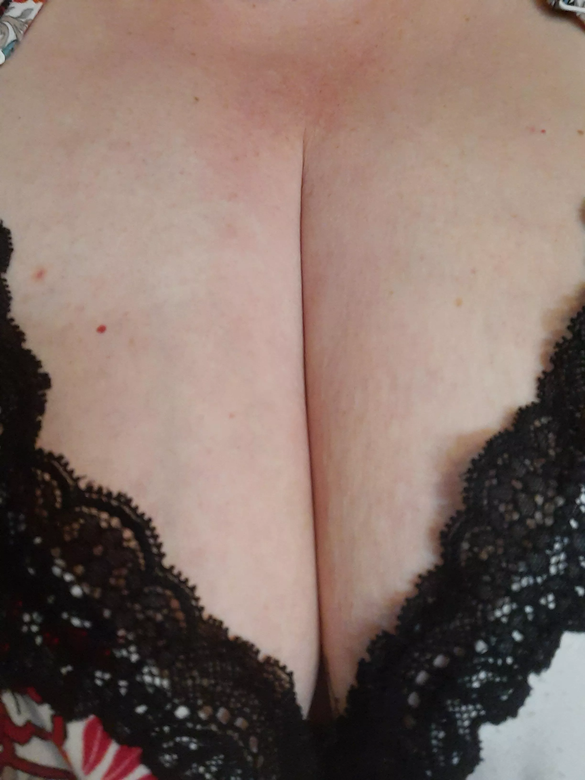 anyone need a pillow 😴