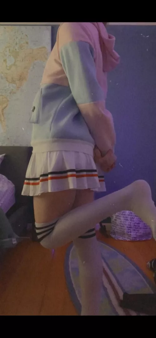 Anyone need any headpats?