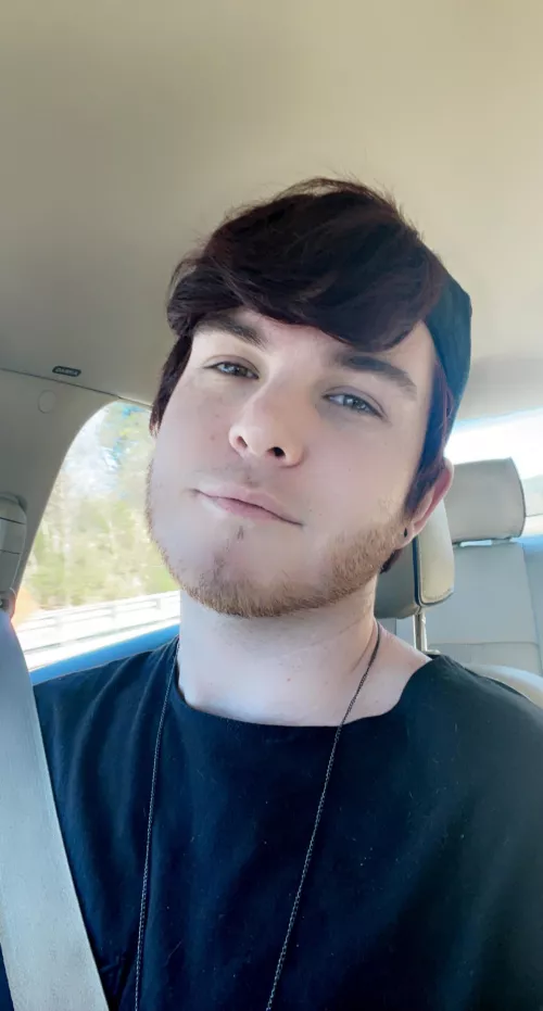 Anyone still play overwatch? It would be super fun to play with someone for a change! π