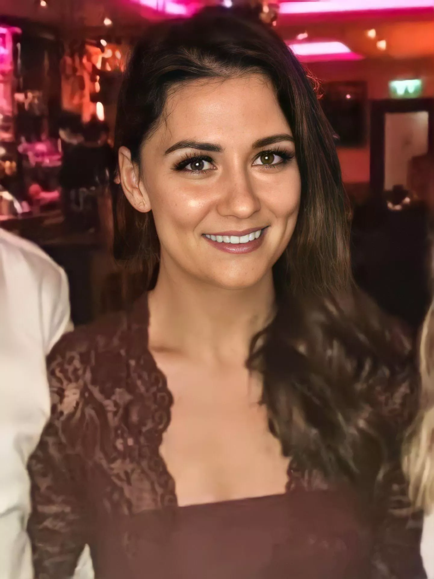 Anyone with a fleshlight/ pocket pussy like to tribute my pregnant milf wife? Kik seany1993. Include the “.”