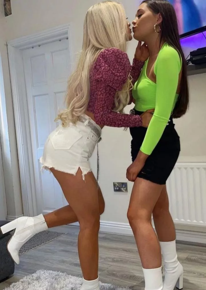 Aoife & Shauna