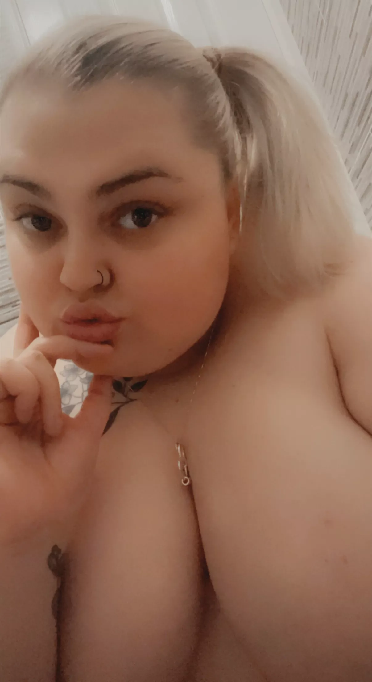 Are my curves good enough for you? 😩