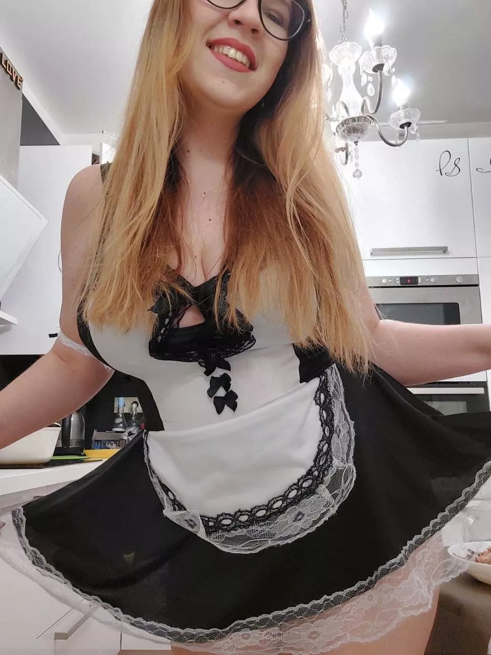 Are nerdy girls like me your type? | Dropped link in comments and in my profile Are nerdy girls like me your type? | Dropped link in comments and in my profile