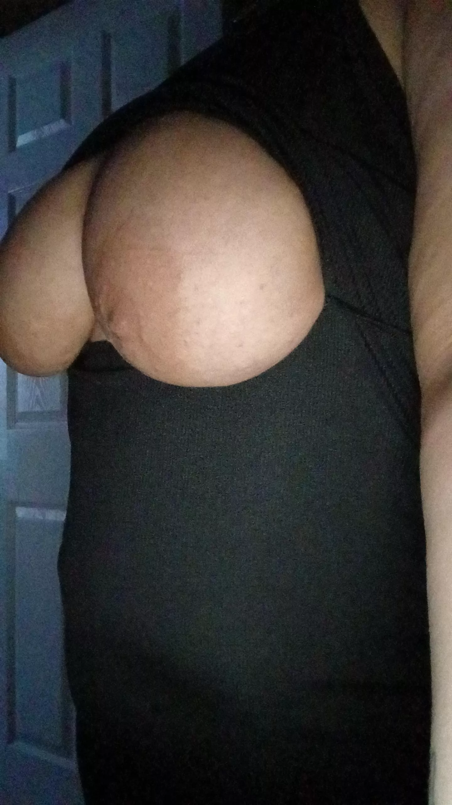 are these the kind of titties you were looking for? 🥺