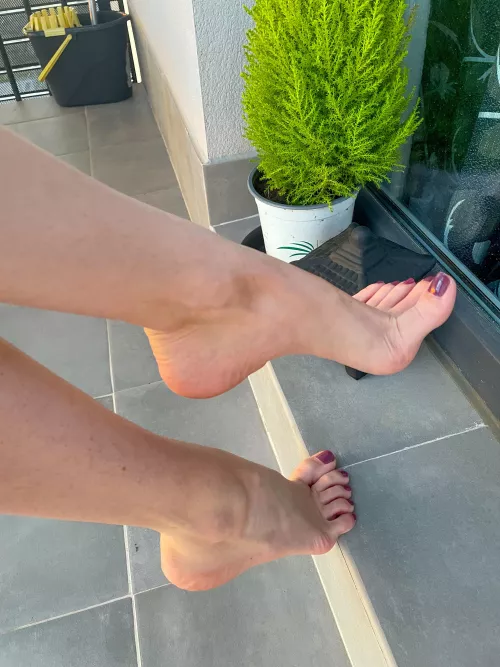 Are they arched enough for your cock?😳