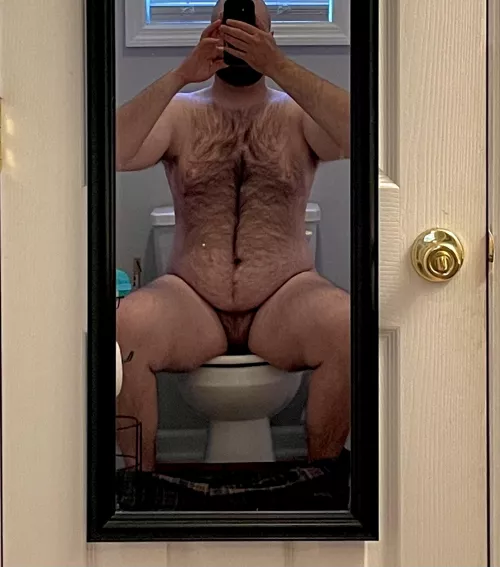 Are toilet selfies a thing? My legs made me do it