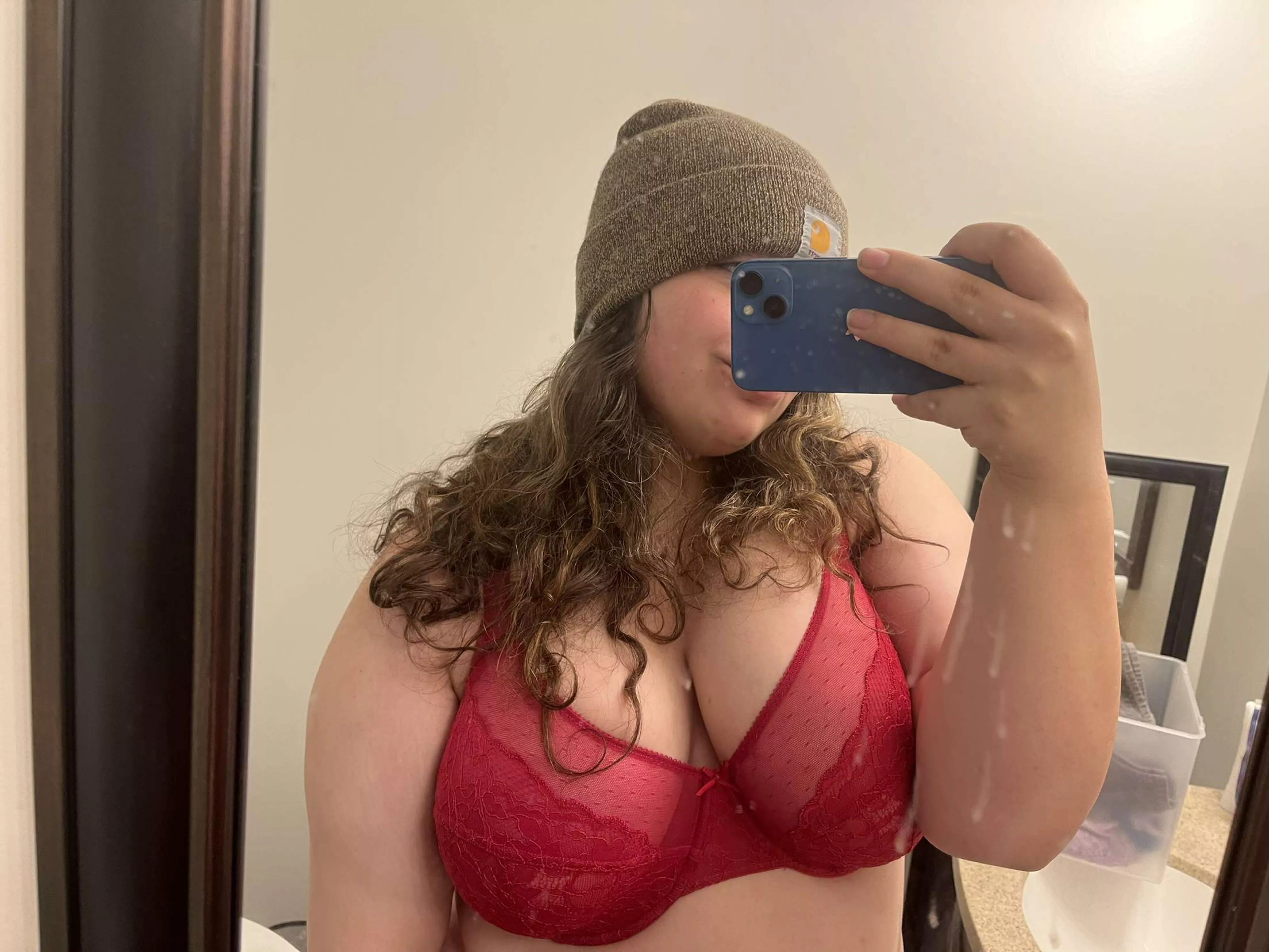 As promised, my chats are open today 😘