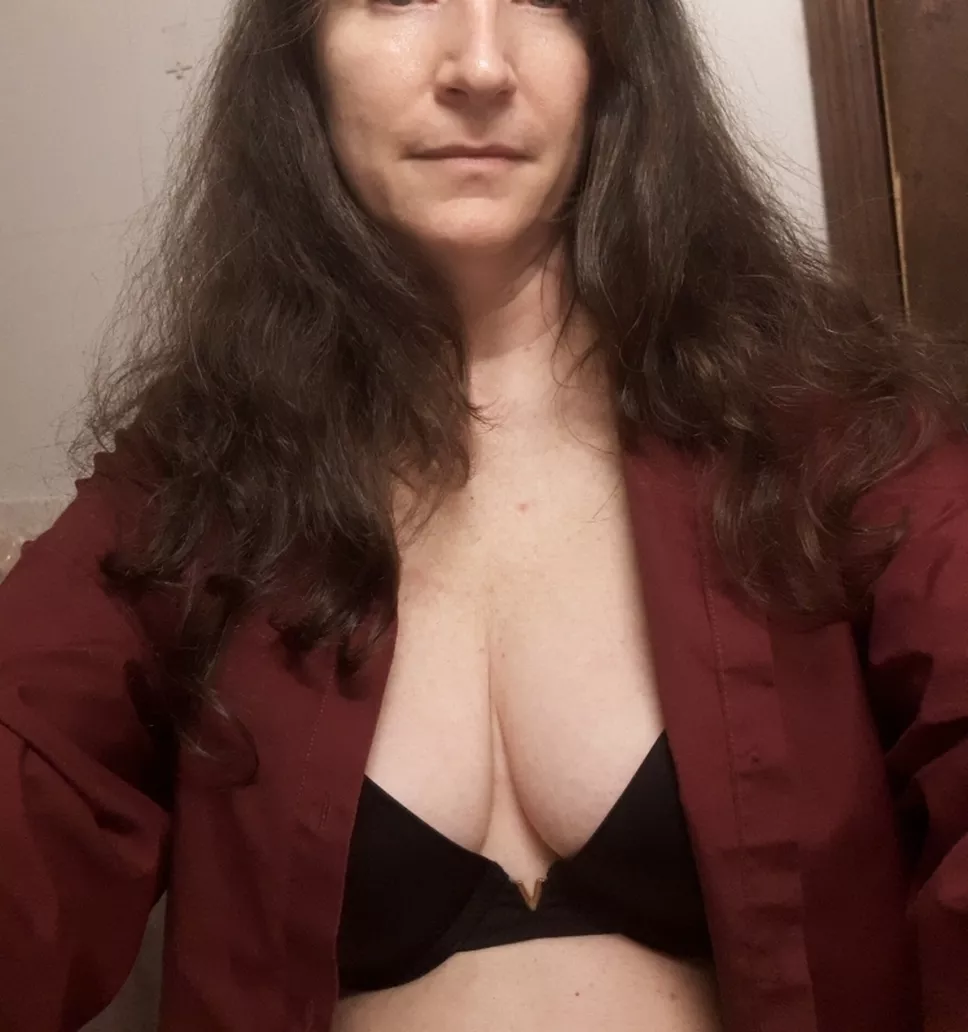 AT 54 i love my gals tits!