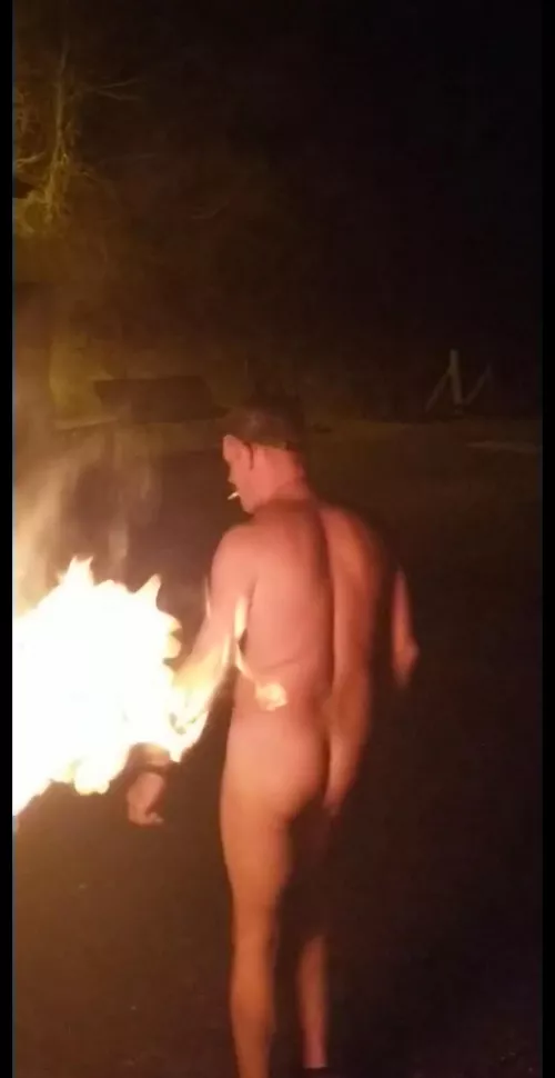 At night by the fire