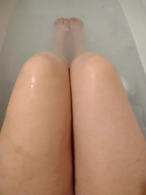 Bathtub relaxing