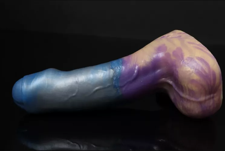 BD #49. M/M uncut Archer. The large we dit is too big.