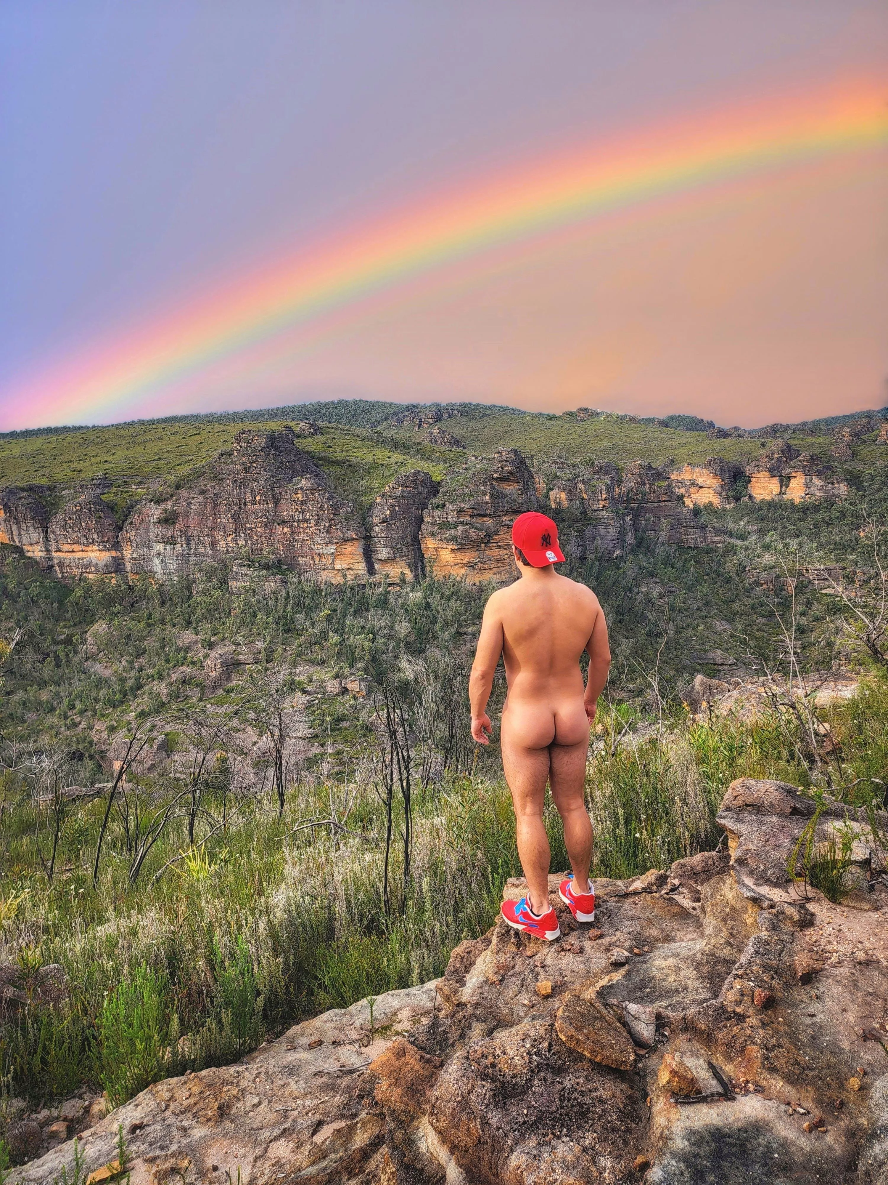 Beautiful things happen when you take your clothes off 🌈 Beautiful things happen when you take your clothes off 🌈