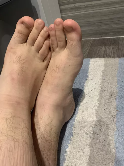 Been on my feet all day, wanna coke spoil them for me? Dms open