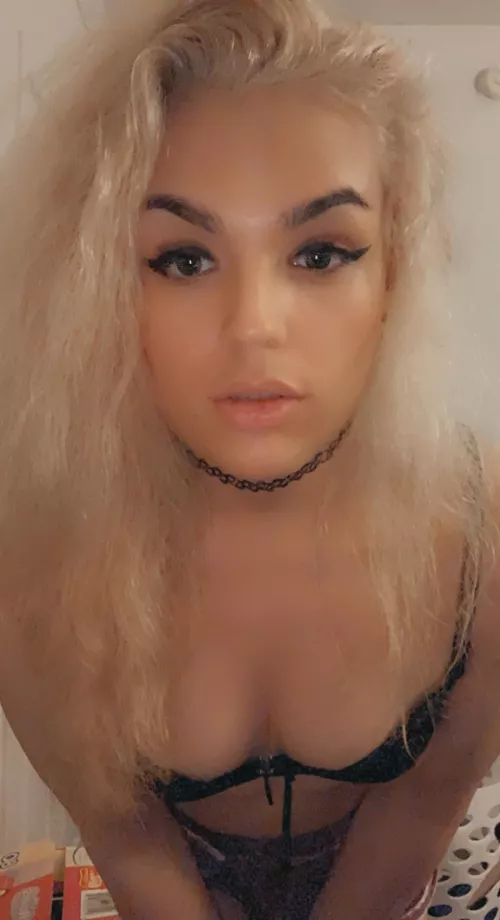 Before bed selfie 😘🤍