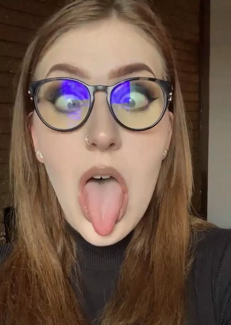 Begging for a big load 🥵 Begging for a big load 🥵