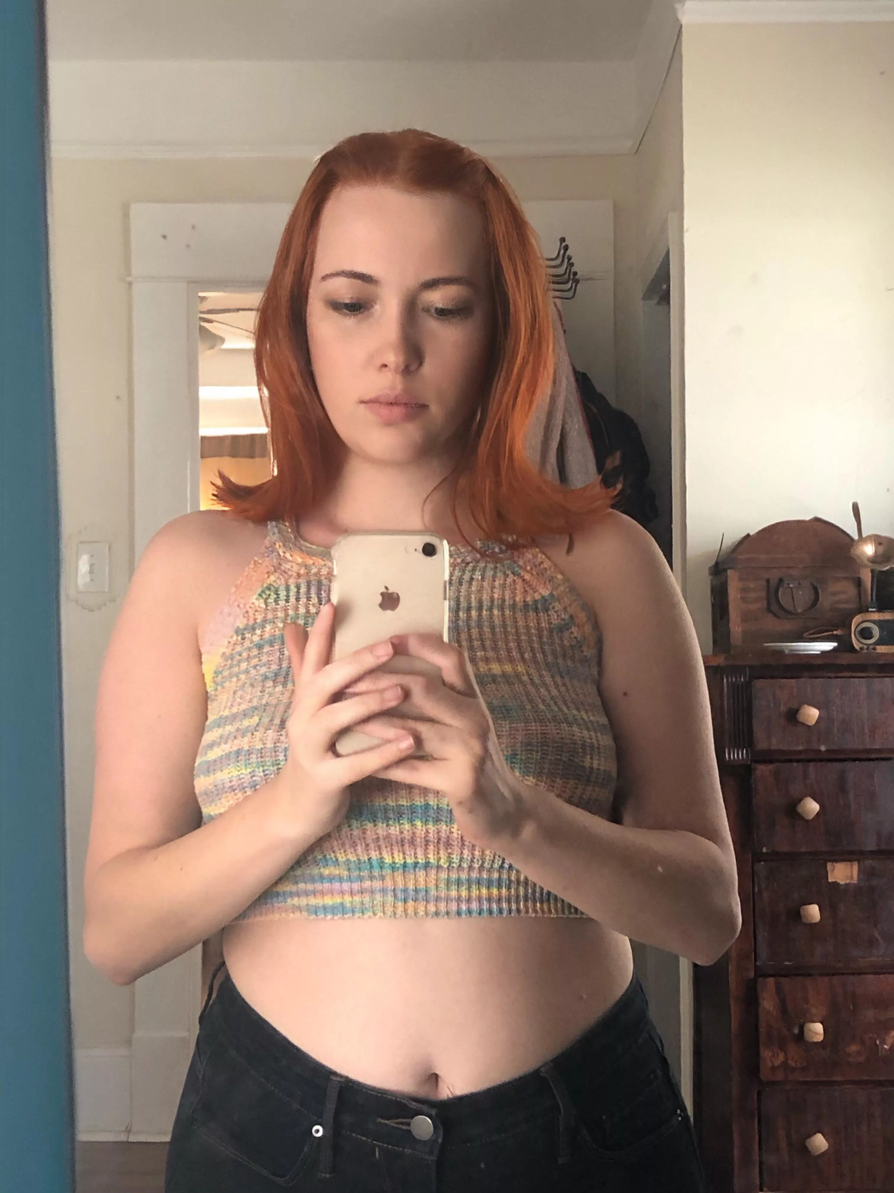 Belly button slip 😮