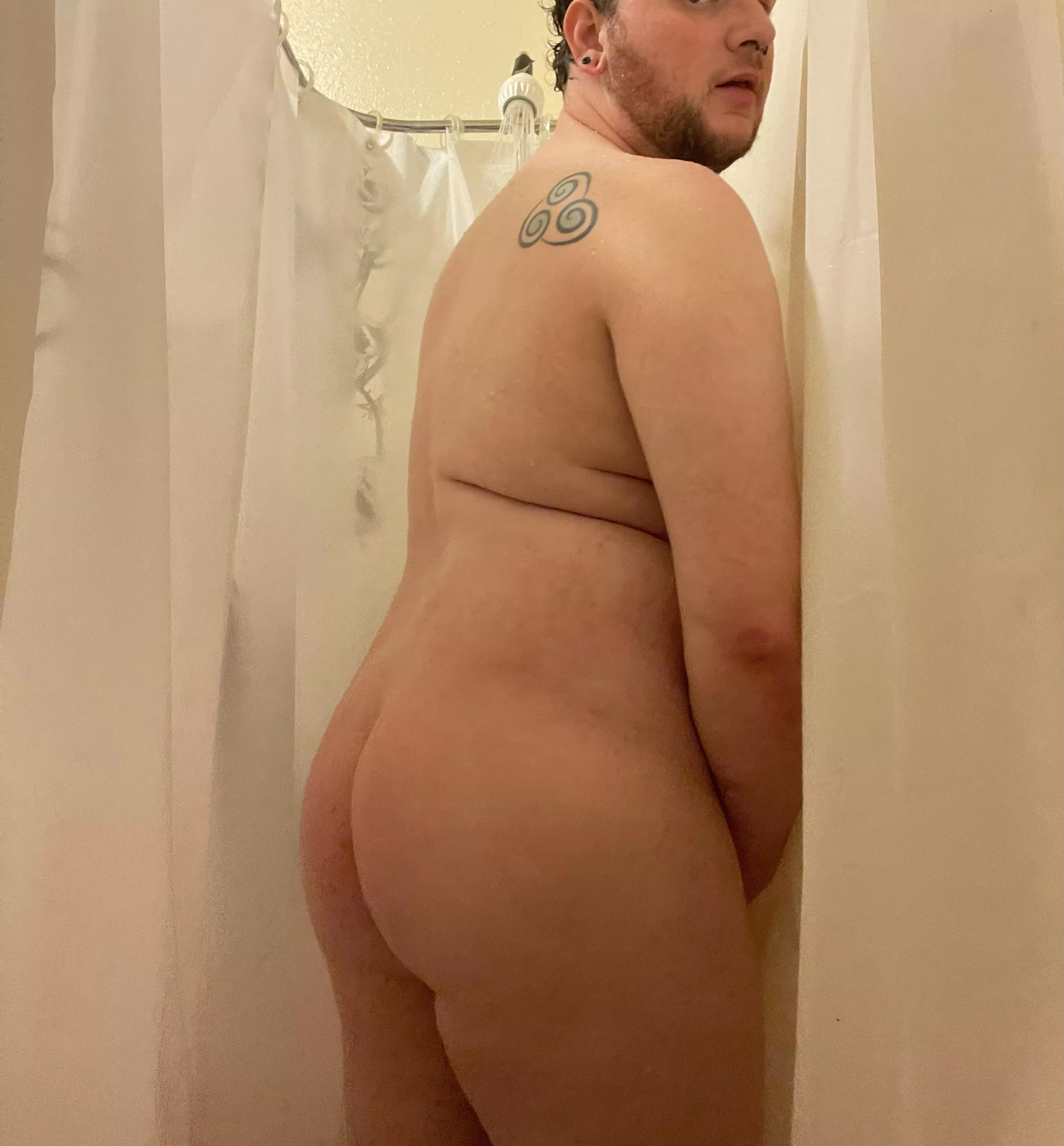 Big juicy ass for ya!