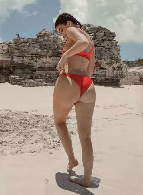 Bikini Babe with a perfect view