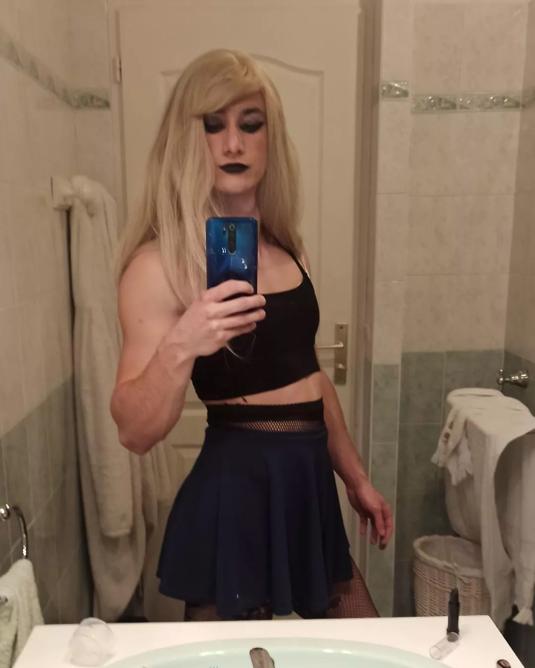 black make-up 😌💅