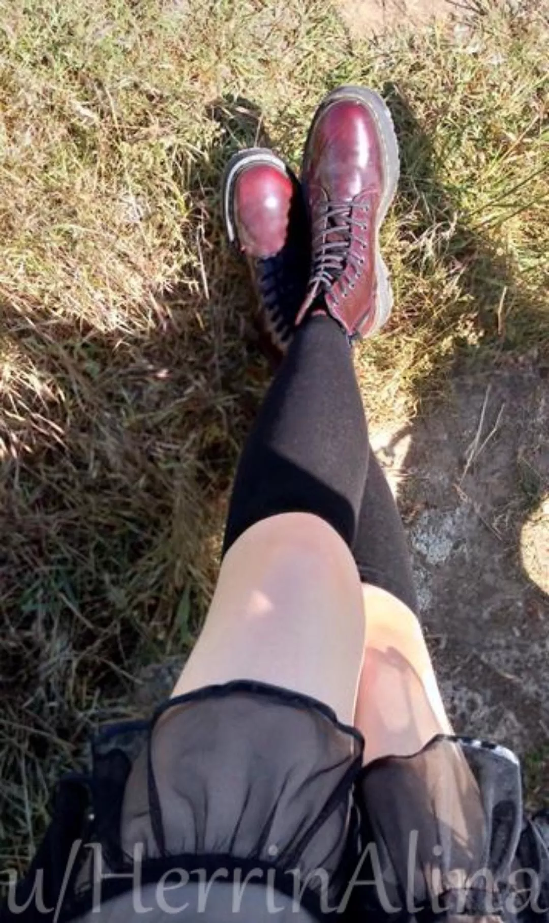 boots and kneesocks 🥰