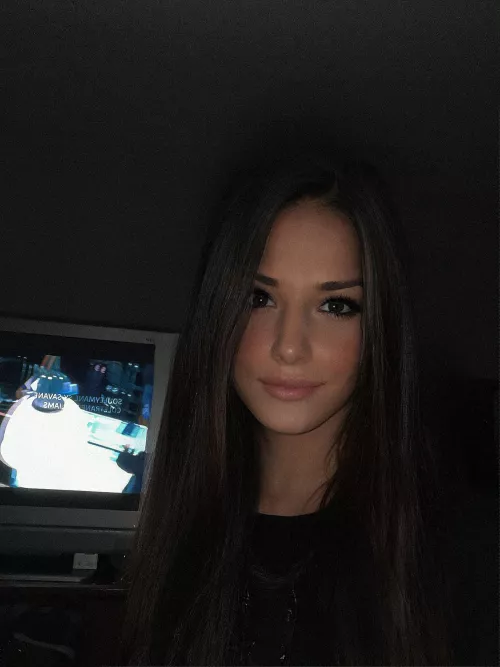 Boring Tv night ! i hope you guys are having more fun than me haha 🙈