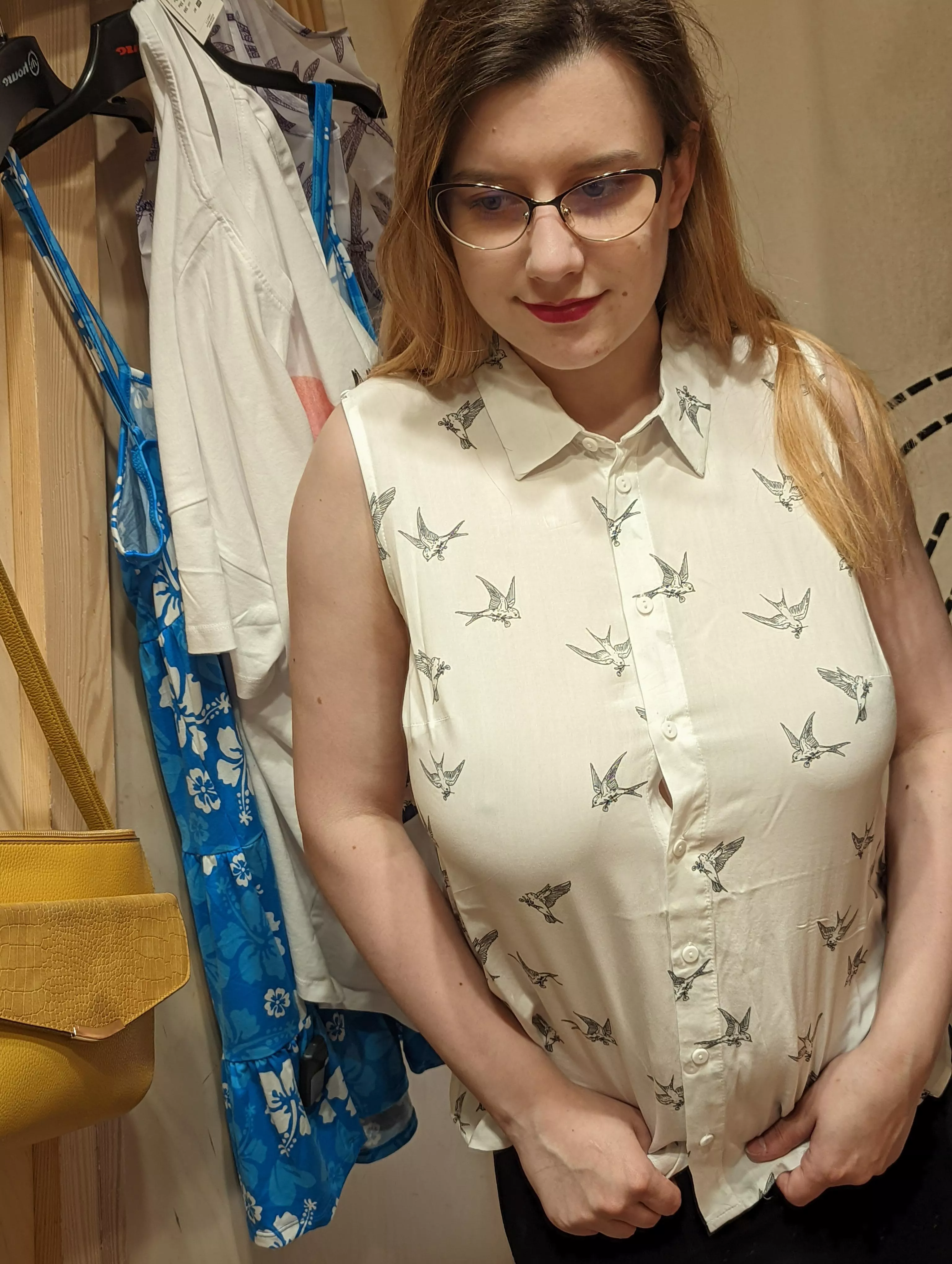 Braless in a fitting room 🤭