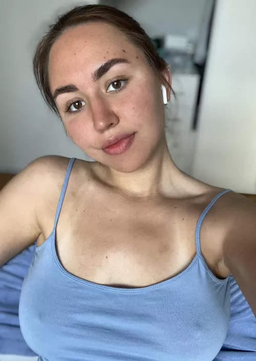 braless vibes to you