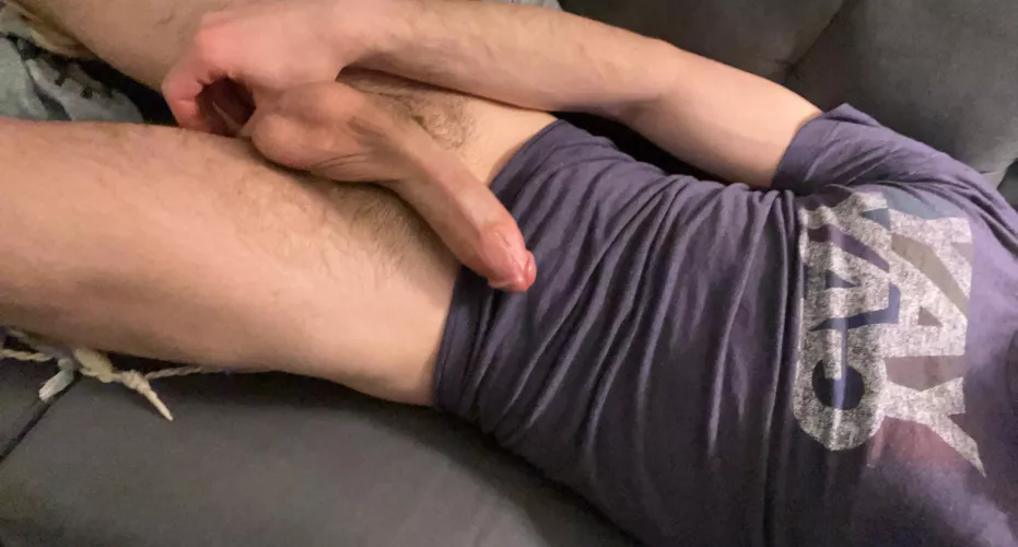 Bro you didn’t say anything about pants when you invited me over (23)