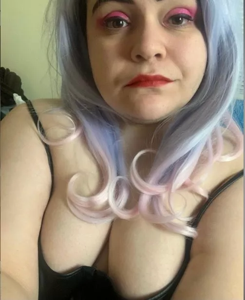 Busty alt girl of your dreams ;)