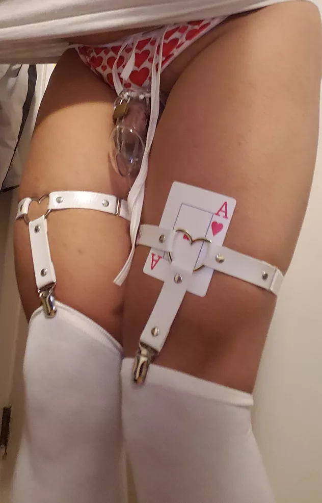 BWC loving asian sissy boi's clitty
