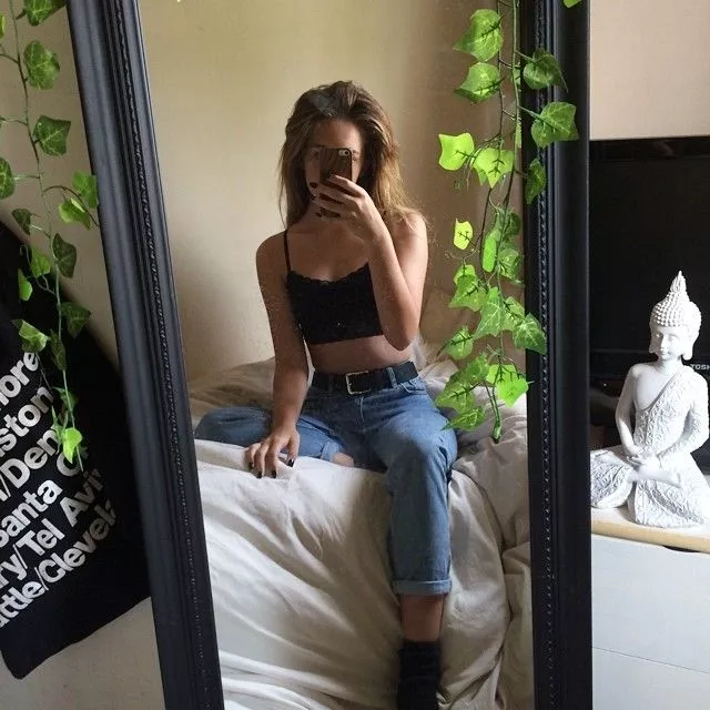 Can a girl still get some up votes while dressed? 🤔😏