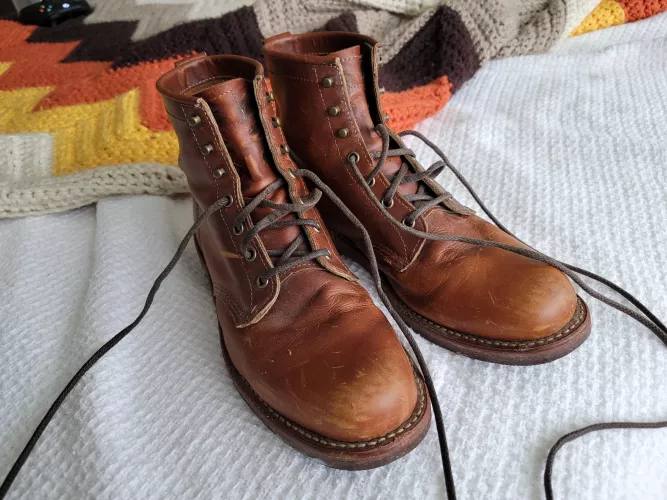 Can anyone tell me what type of oil to get for these? I want to condition them and oil them up, but I'm unsure what to get