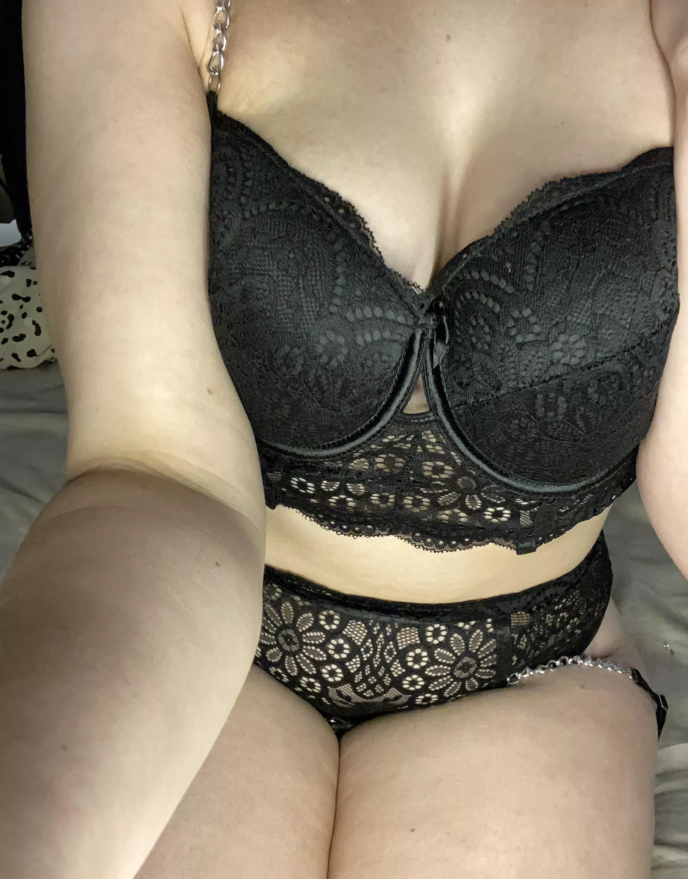 Can I come sit on your lap daddy? 💦😈