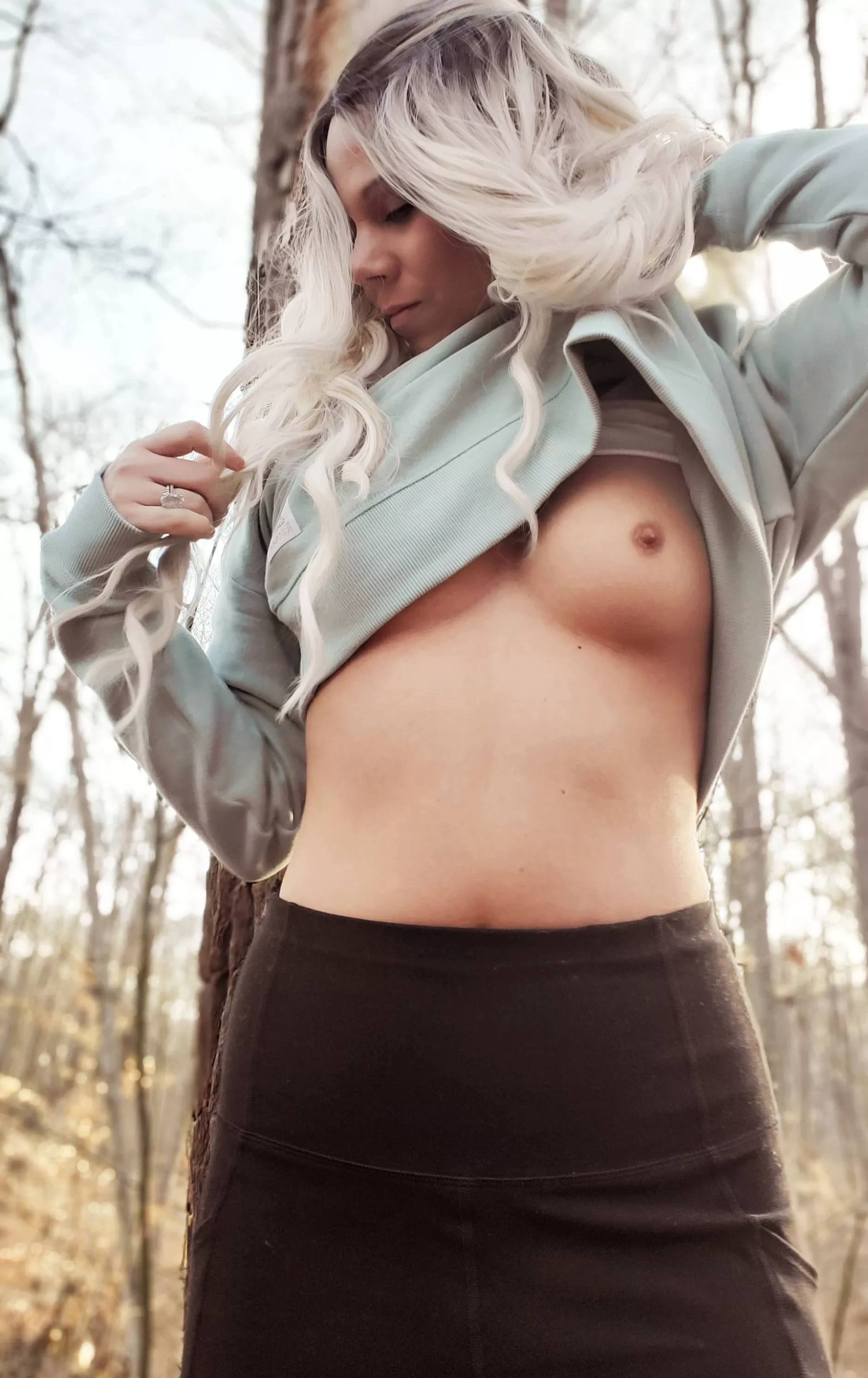 Can I help you drain that cock baby? 😉 offering sexting, premade content, customs, fun contests &more! add me on snap! Novah_Knight I will also live verify! ❤😘