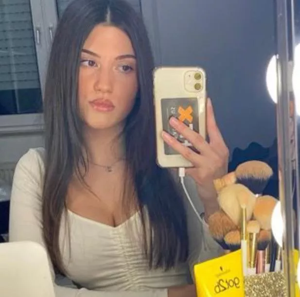 Can someone tell me what you would do to her while I’m jerking off