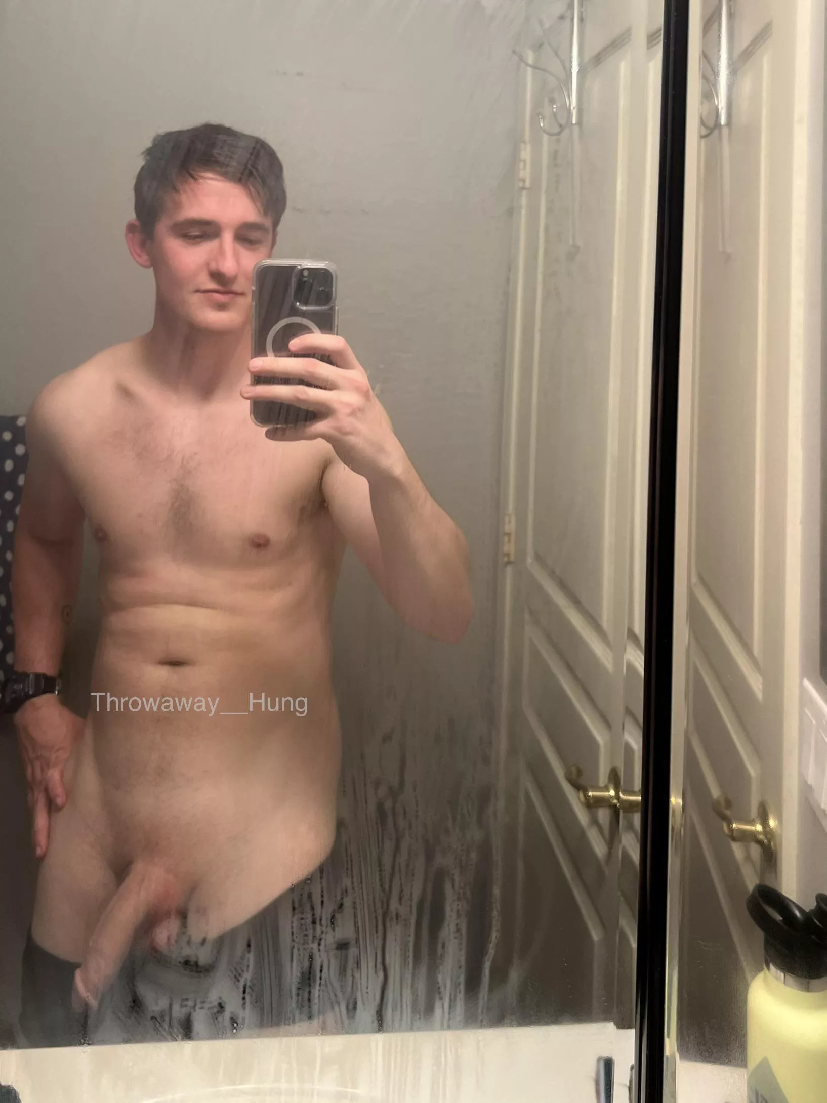 Can u help me carry this thing it’s a bit heavy 🥵 Can u help me carry this thing it’s a bit heavy 🥵