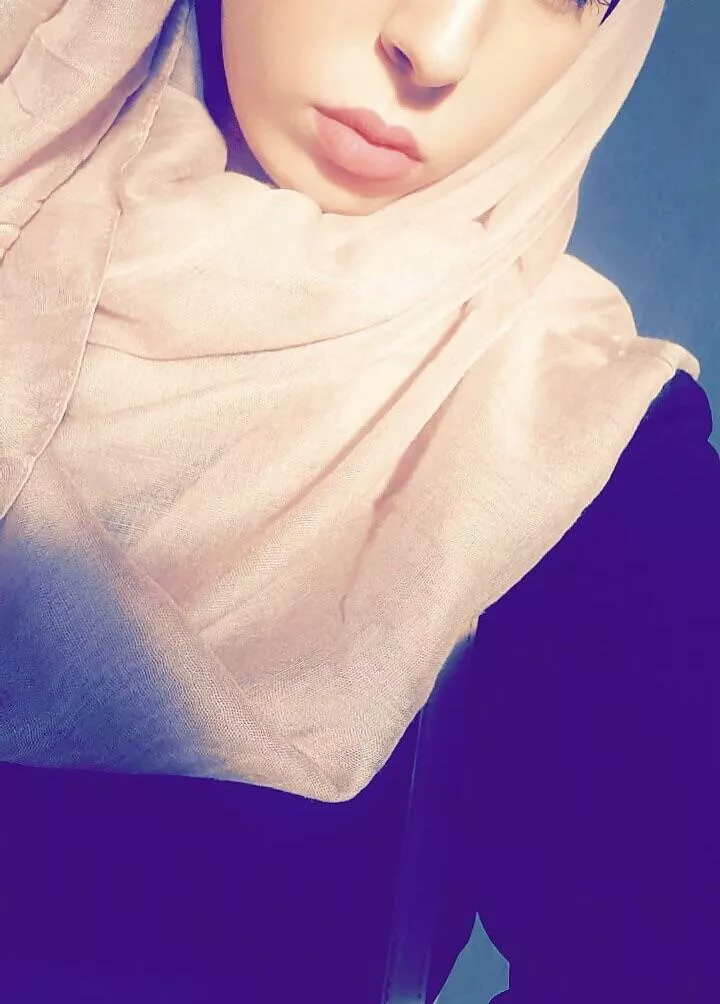 Can you caption me x Can you caption me x