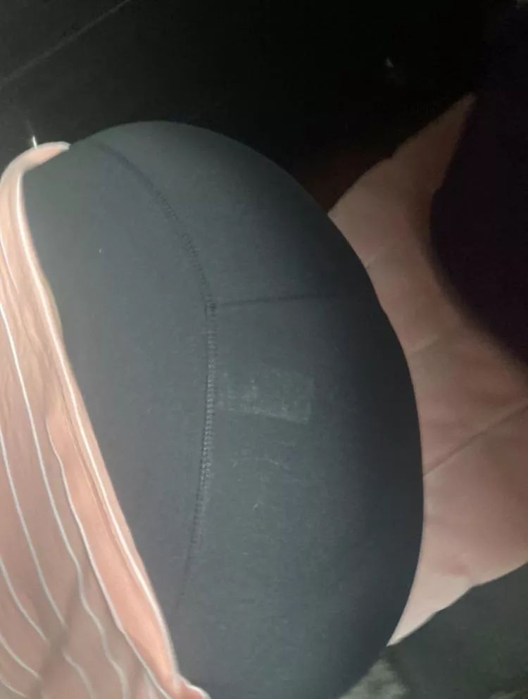 Can you even blame me for wanting to pin her down, rip her leggings, and start pounding away at her when I have a fucking fat ass mom like this?