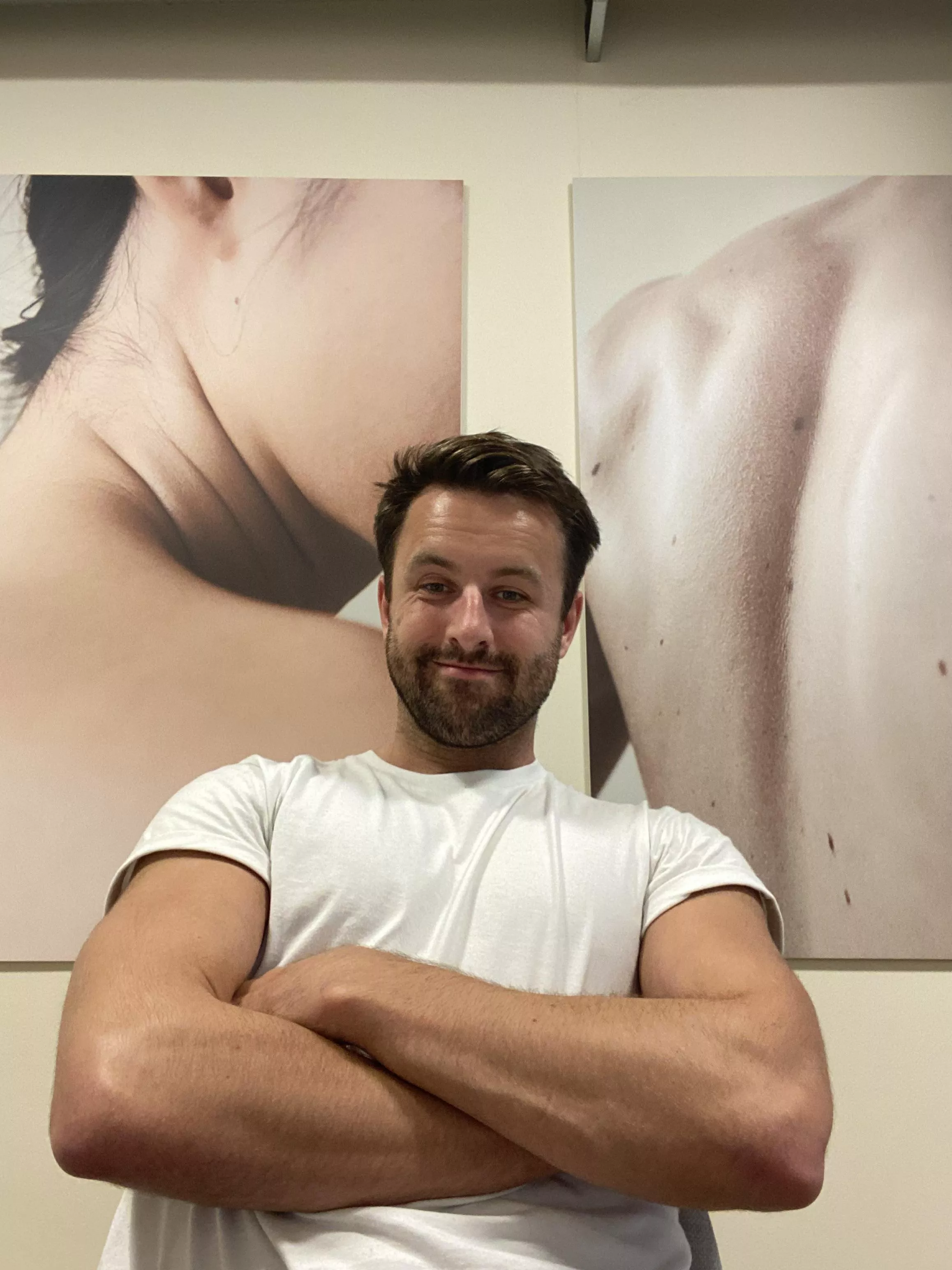 Can you guess my profession/industry based on my surroundings? Can you guess my profession/industry based on my surroundings?